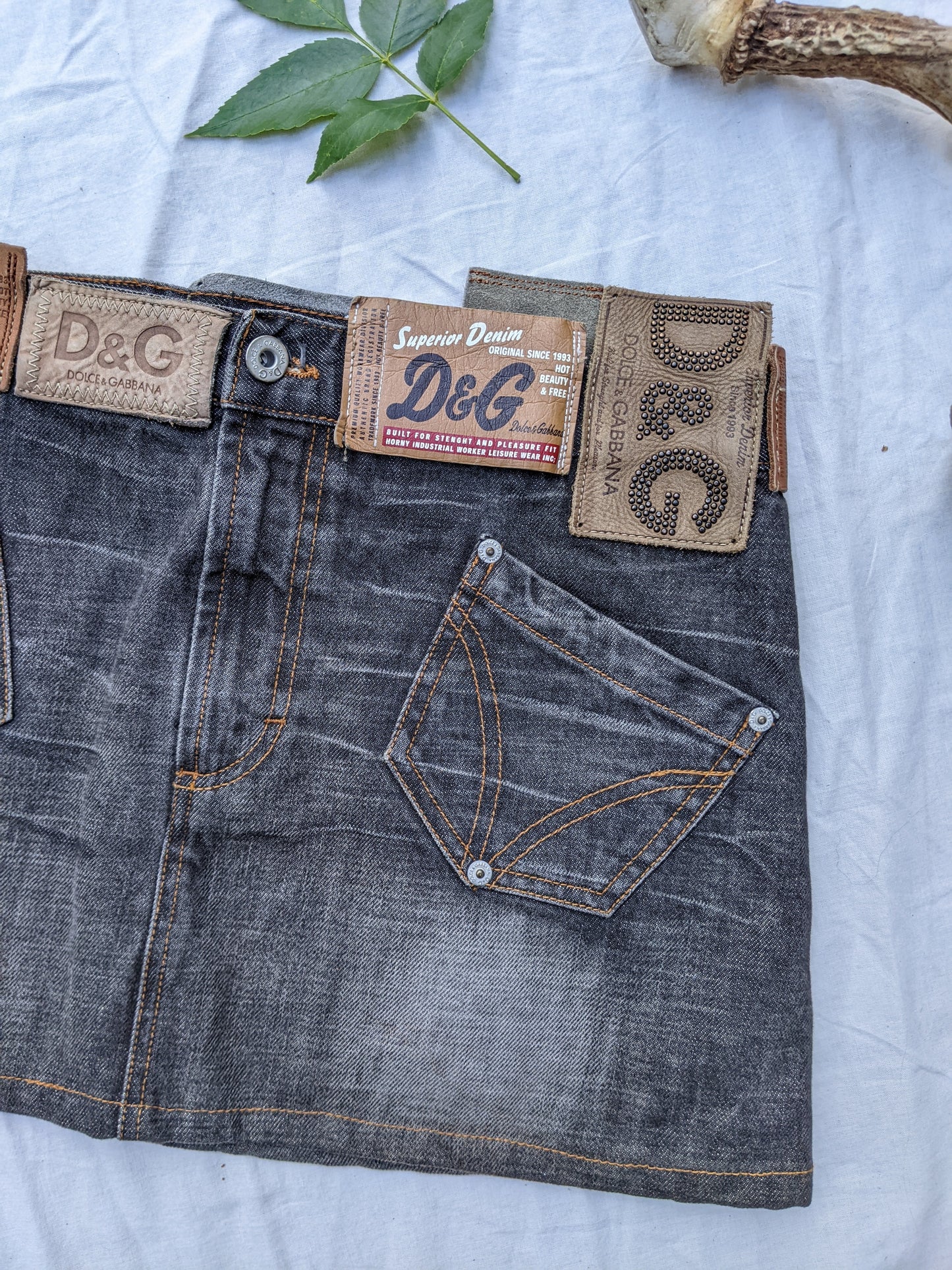 Dolce & Gabbana denim skirt with leather patches. Fits 6/8