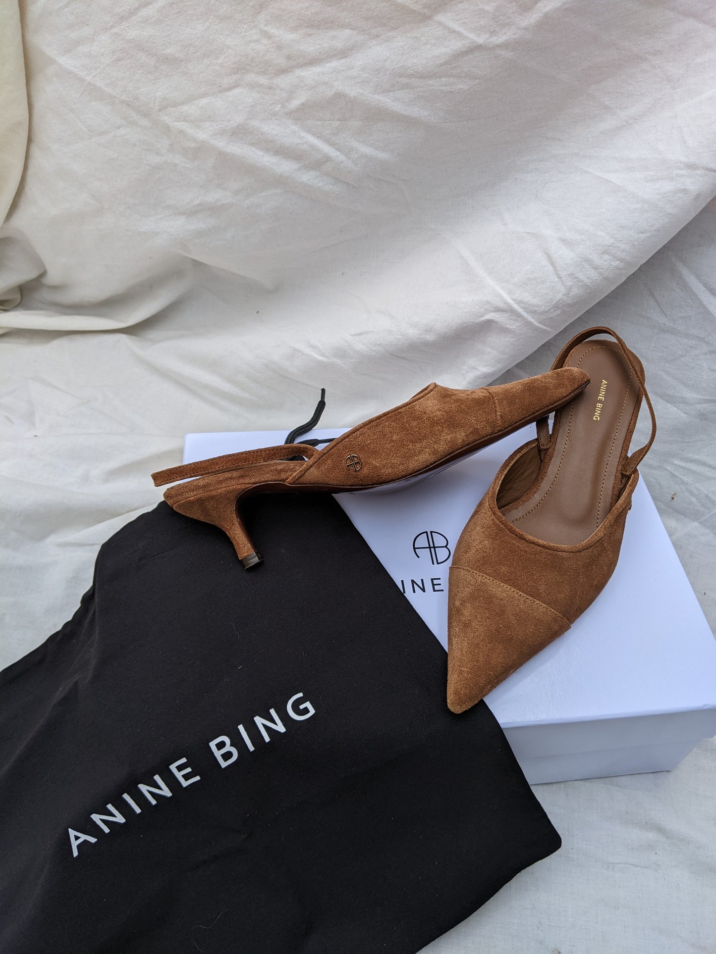 Brand new!! ANINE BING Willa Slingback Heels in Toffee Suede sz 36