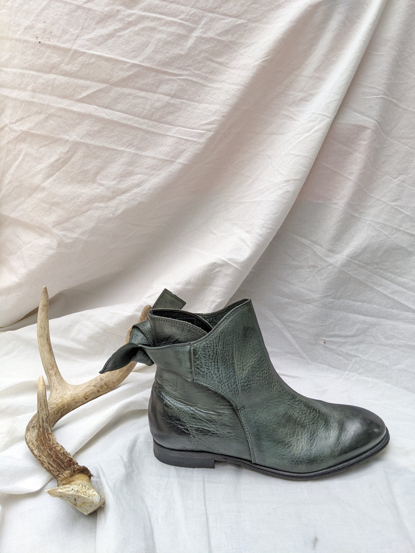 Hudson "Etty Boot" sz 36 in dip dye green. Worn once!