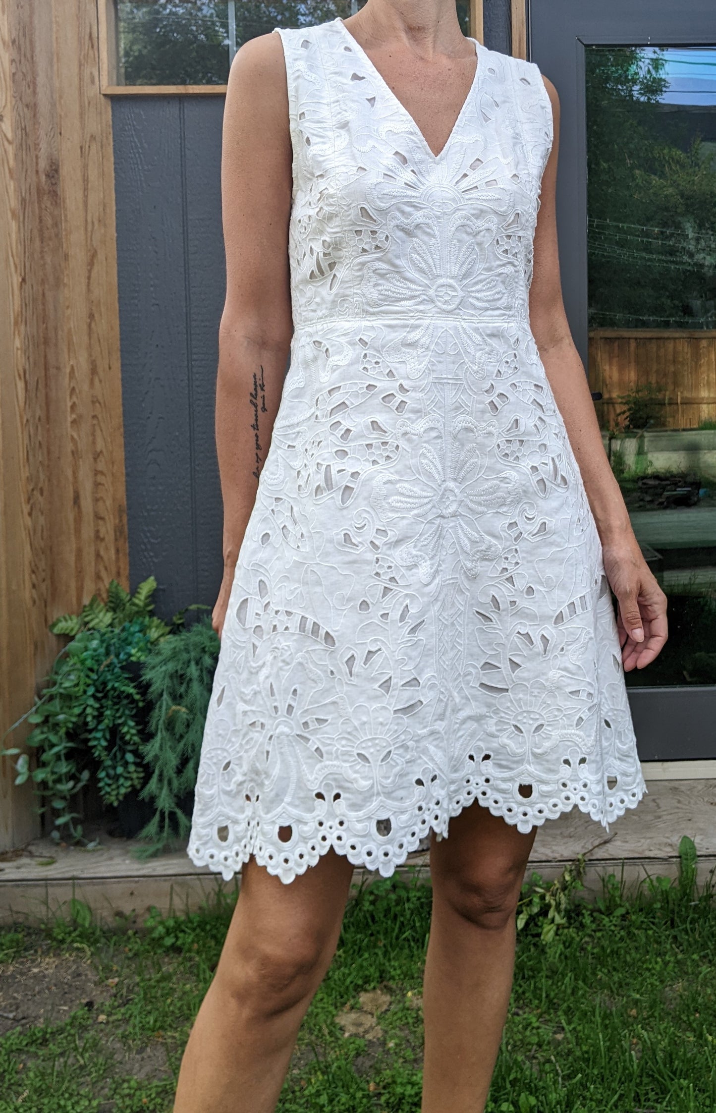 Theory Jemoine Embroidered Cotton Linen Dress sz 4 (fits 6)