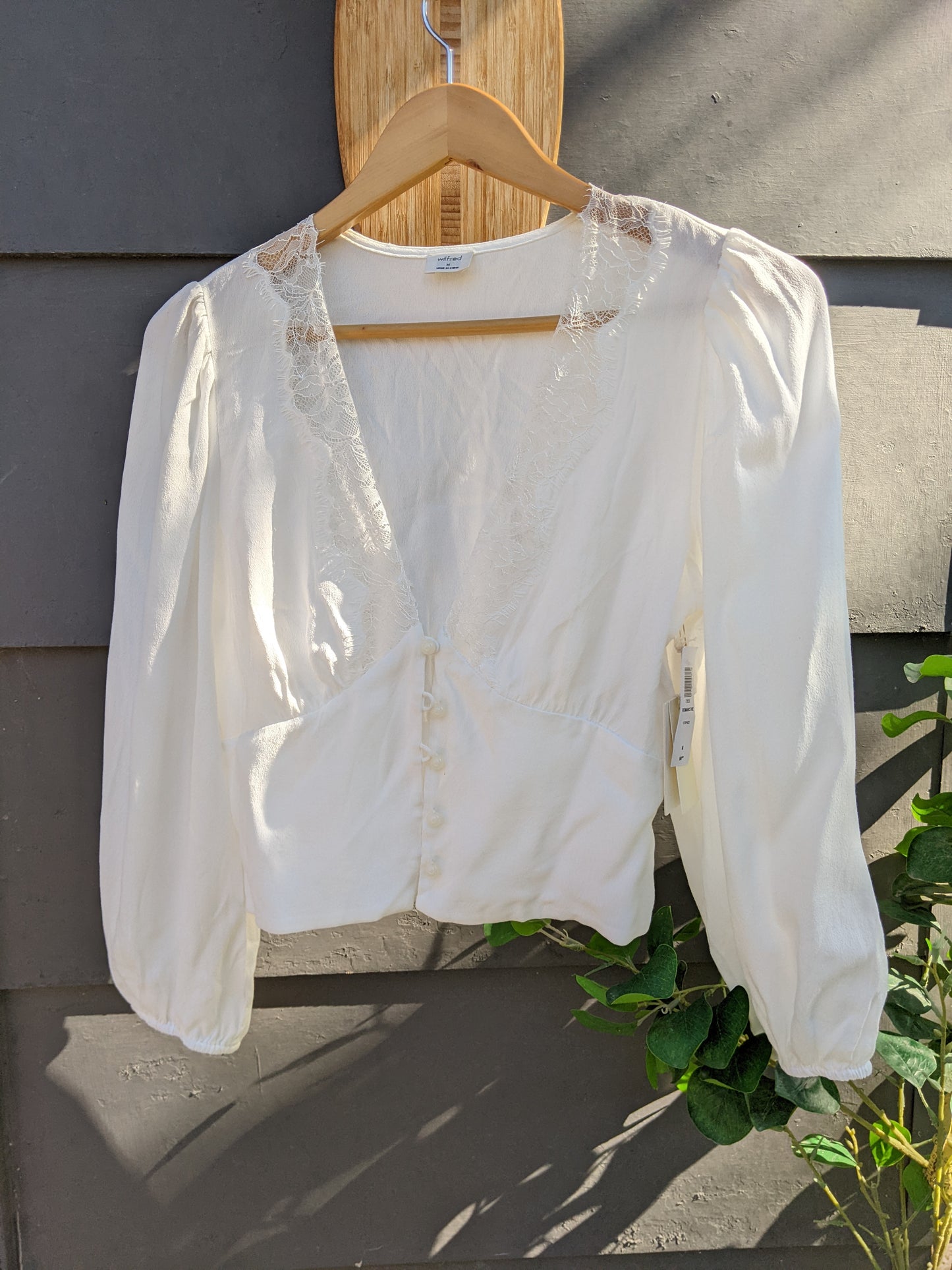 NWT! Wilfred Romance Me Blouse sz M