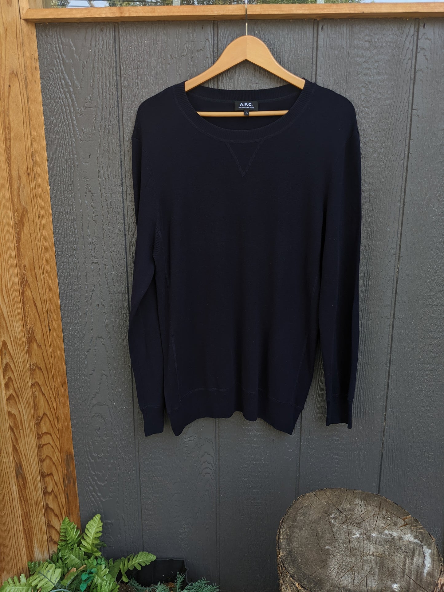 A.P.C navy sweater sz XL