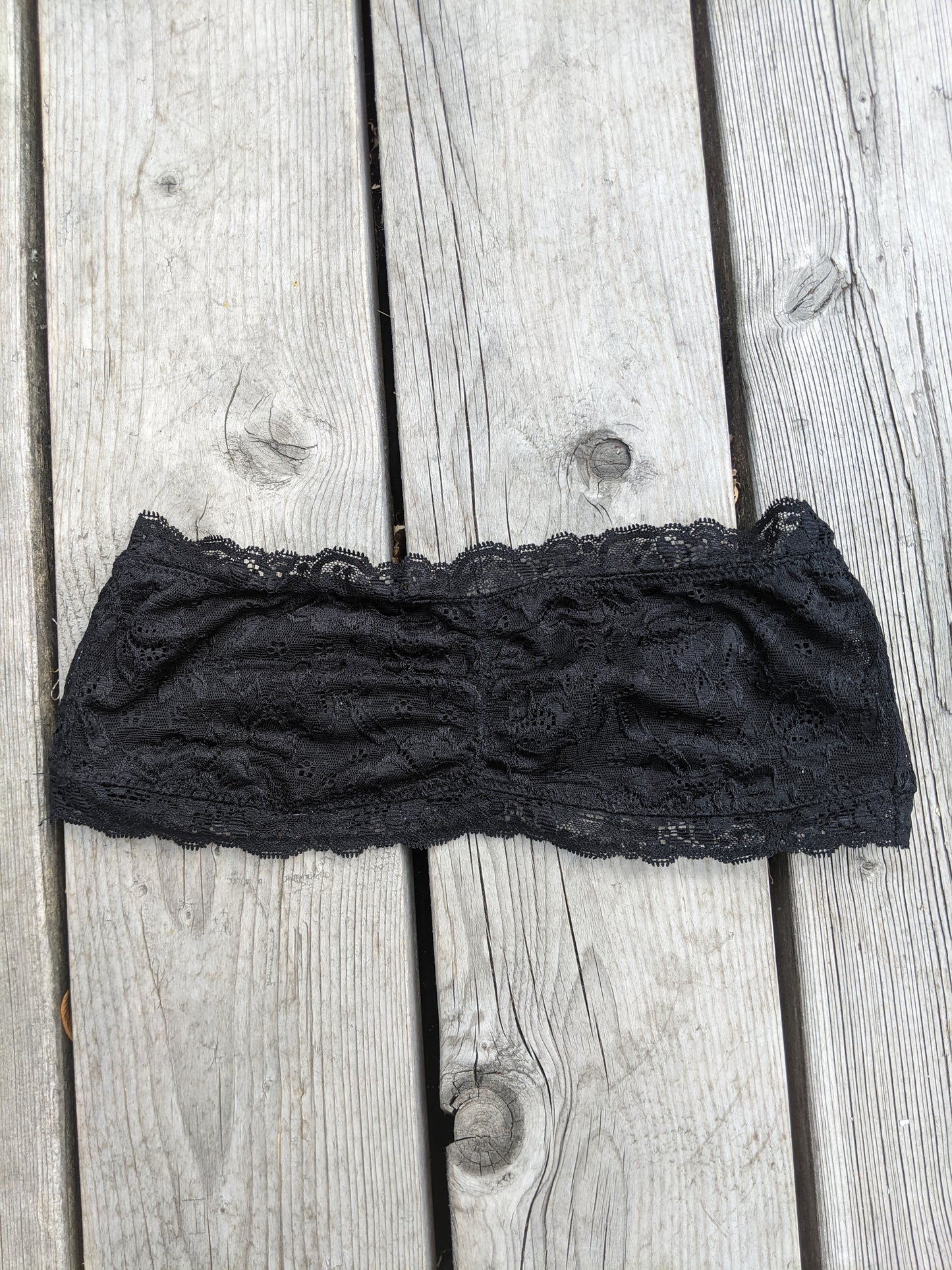 Talula Aritzia black lace bandeau bra sz S