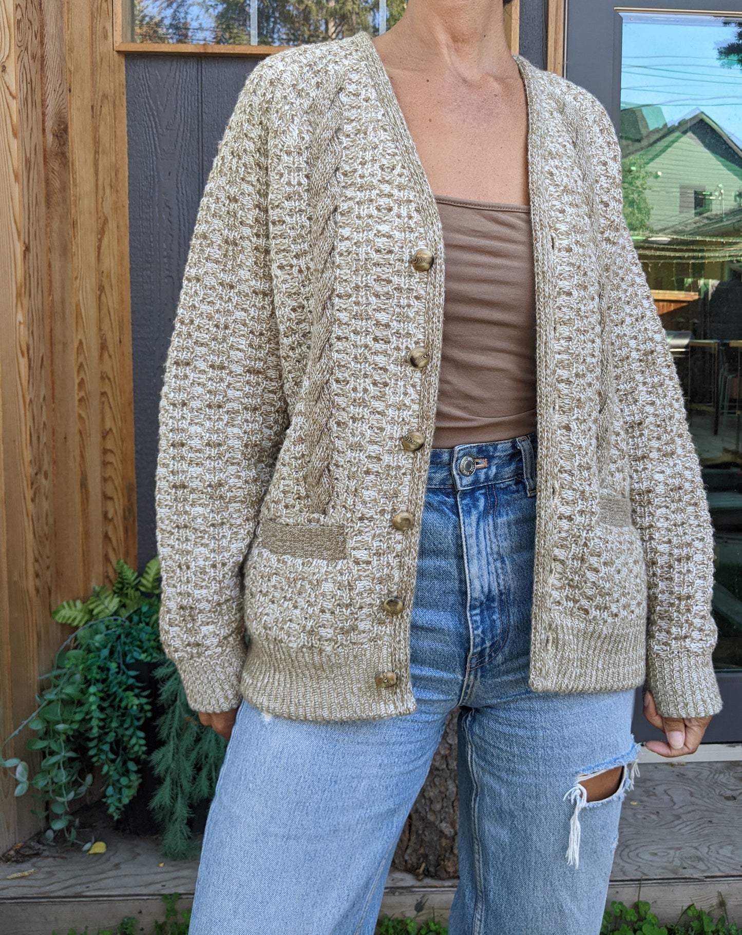 Vintage chunky cable knit cardigan. Fits M/L