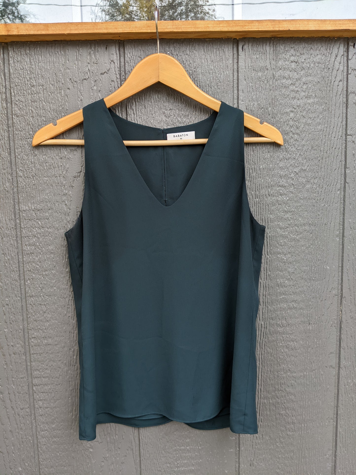 Babaton maddox blouse dark green sz XS