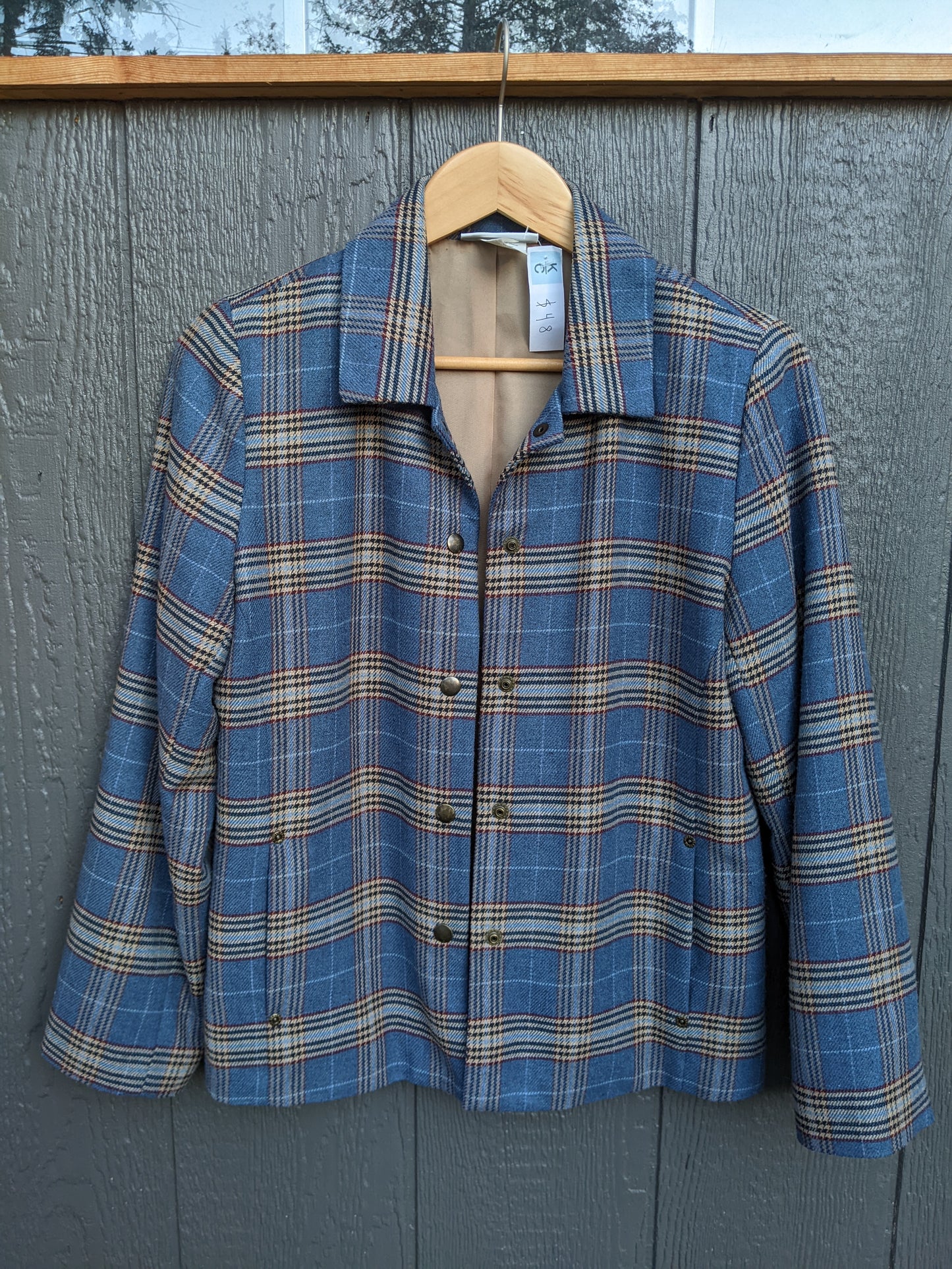 Vintage plaid jacket. Fits S/M