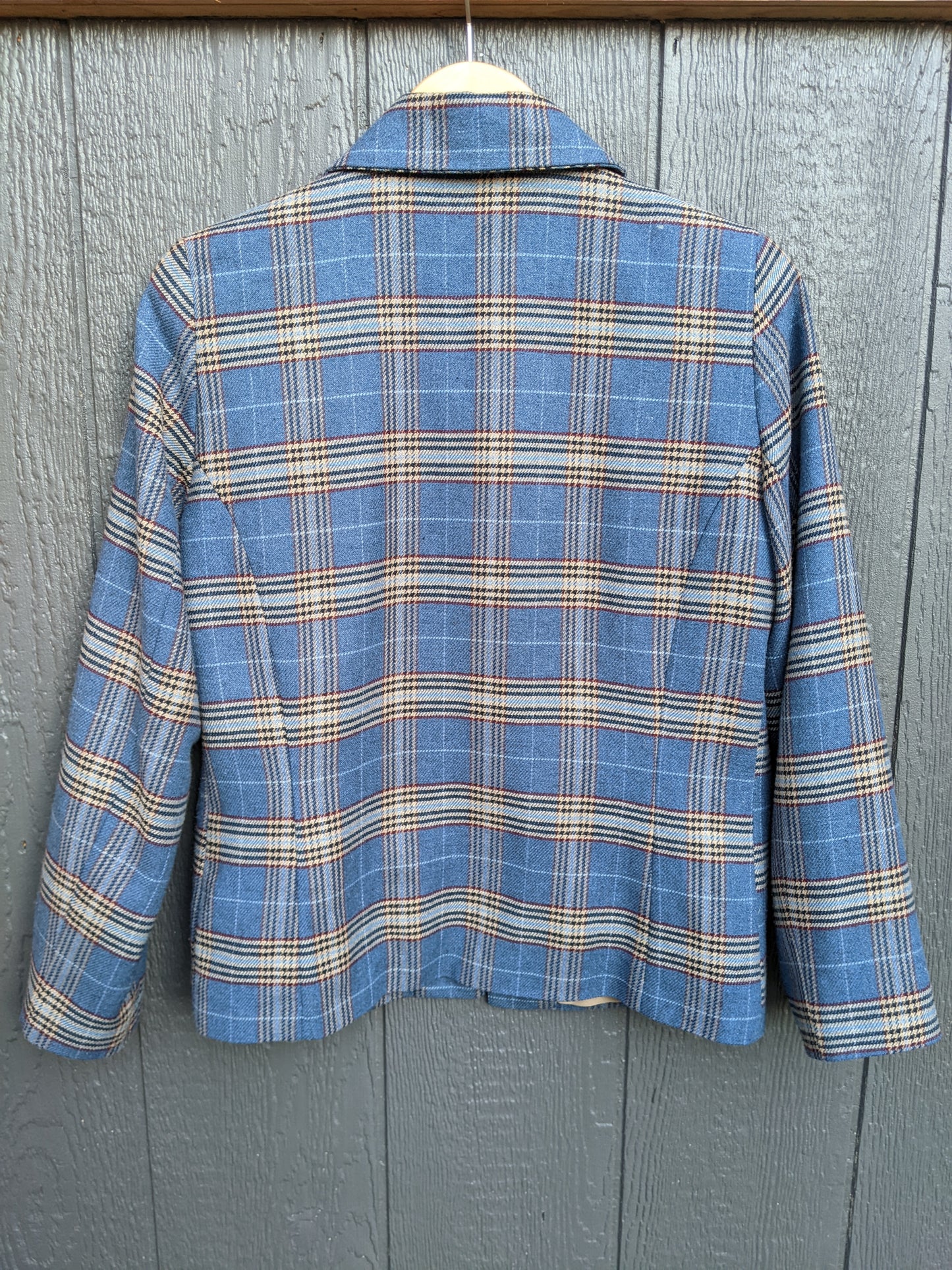 Vintage plaid jacket. Fits S/M