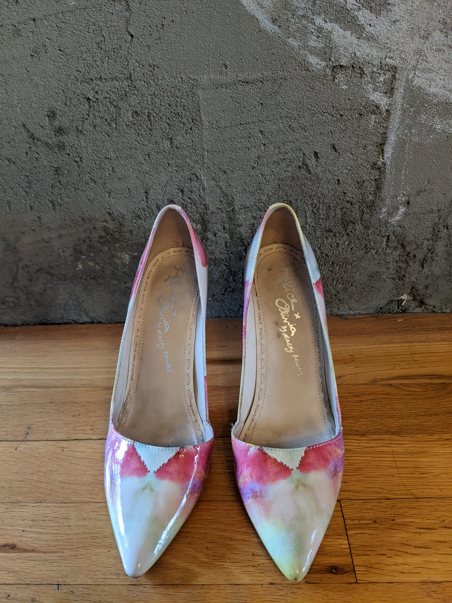 Alice + Olivia watercolor pumps size 38.5