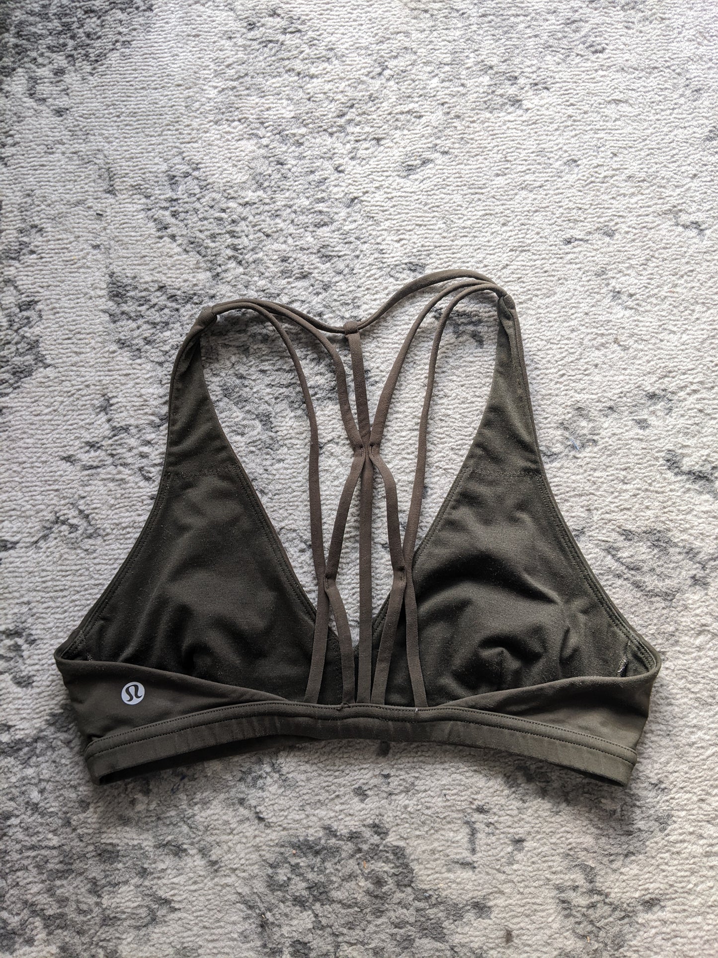 Lululemon Raise The Barre Bra
Dark Olive sz 6