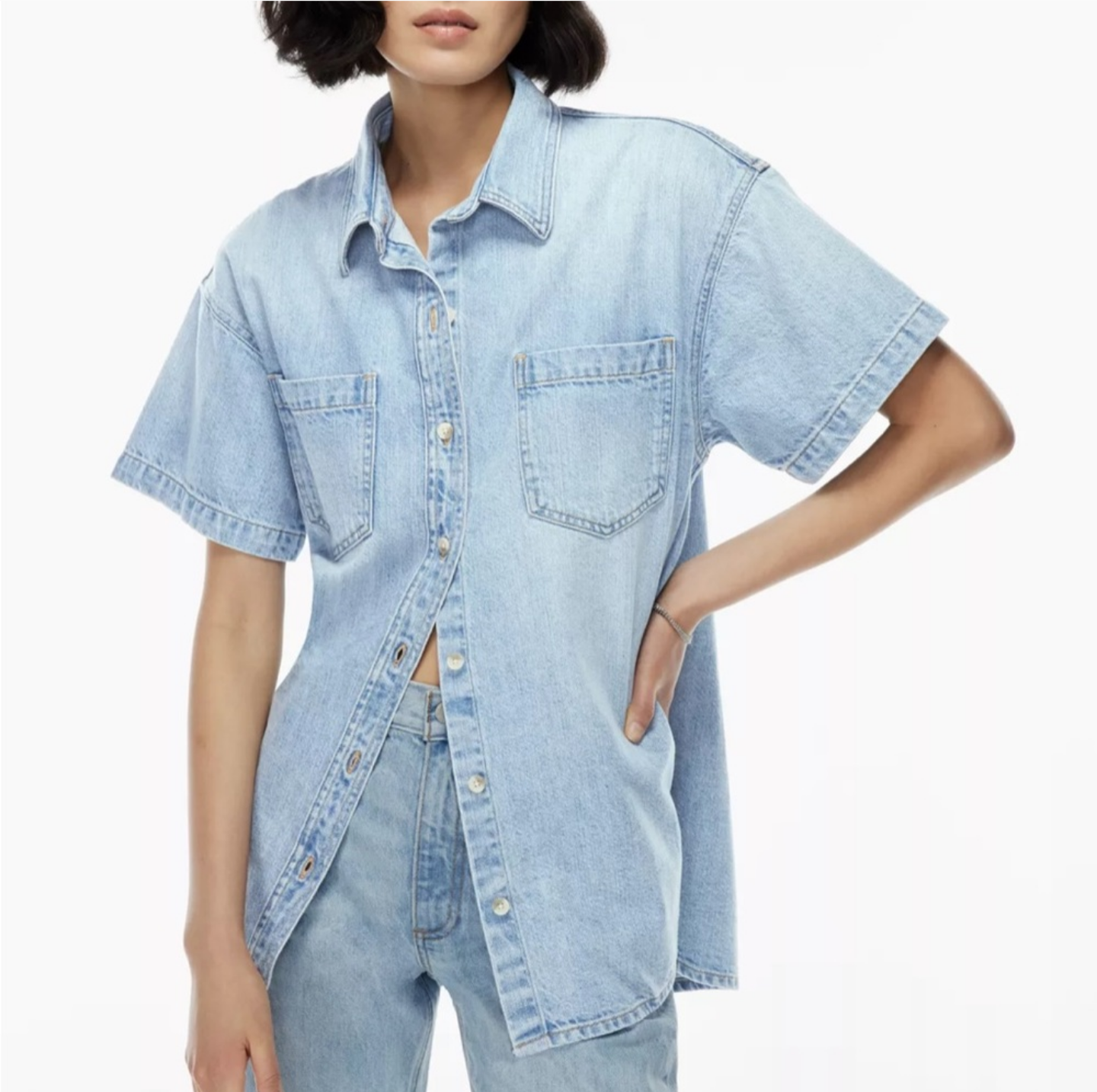 Aritzia DENIM FORUM 90's short sleeve denim jacket Sz 2 (Med)