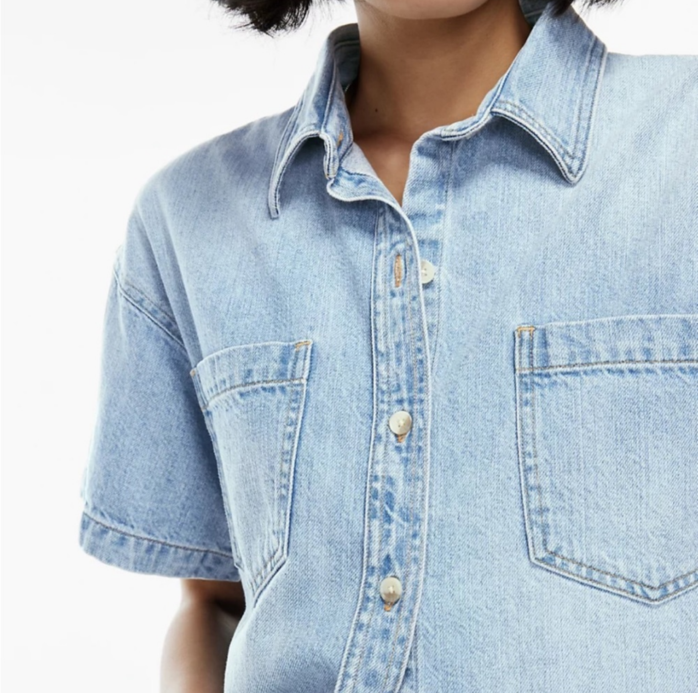 Aritzia DENIM FORUM 90's short sleeve denim jacket Sz 2 (Med)