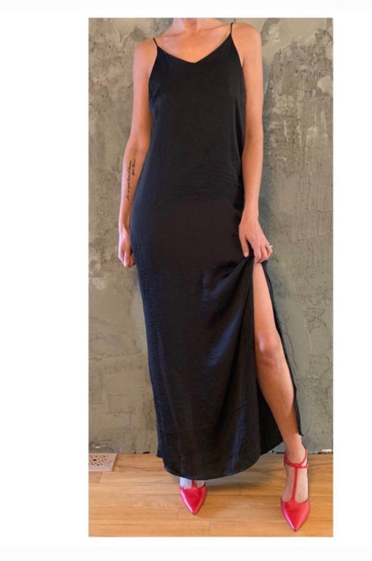 NWT!! Dex slip dress with slit sz S