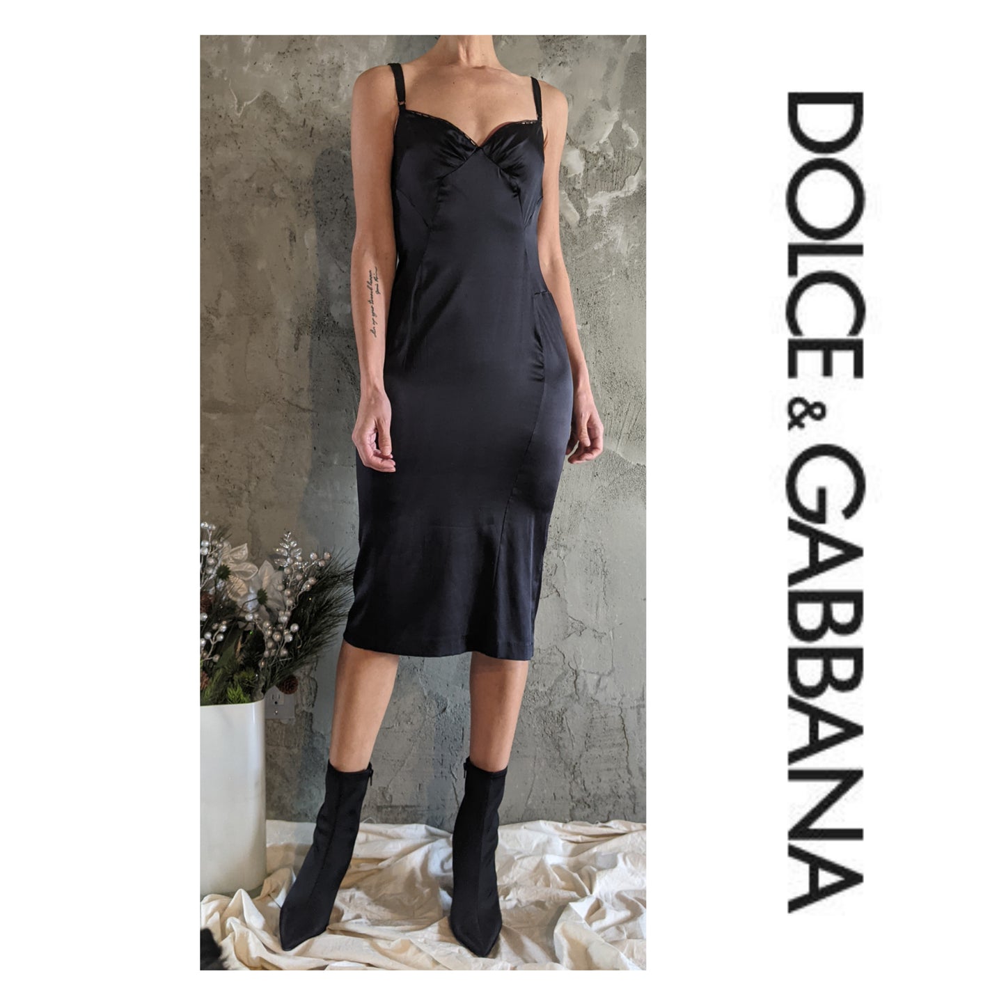 Dolce & Gabbana silk dress size 30/44 (fits like sz 6).