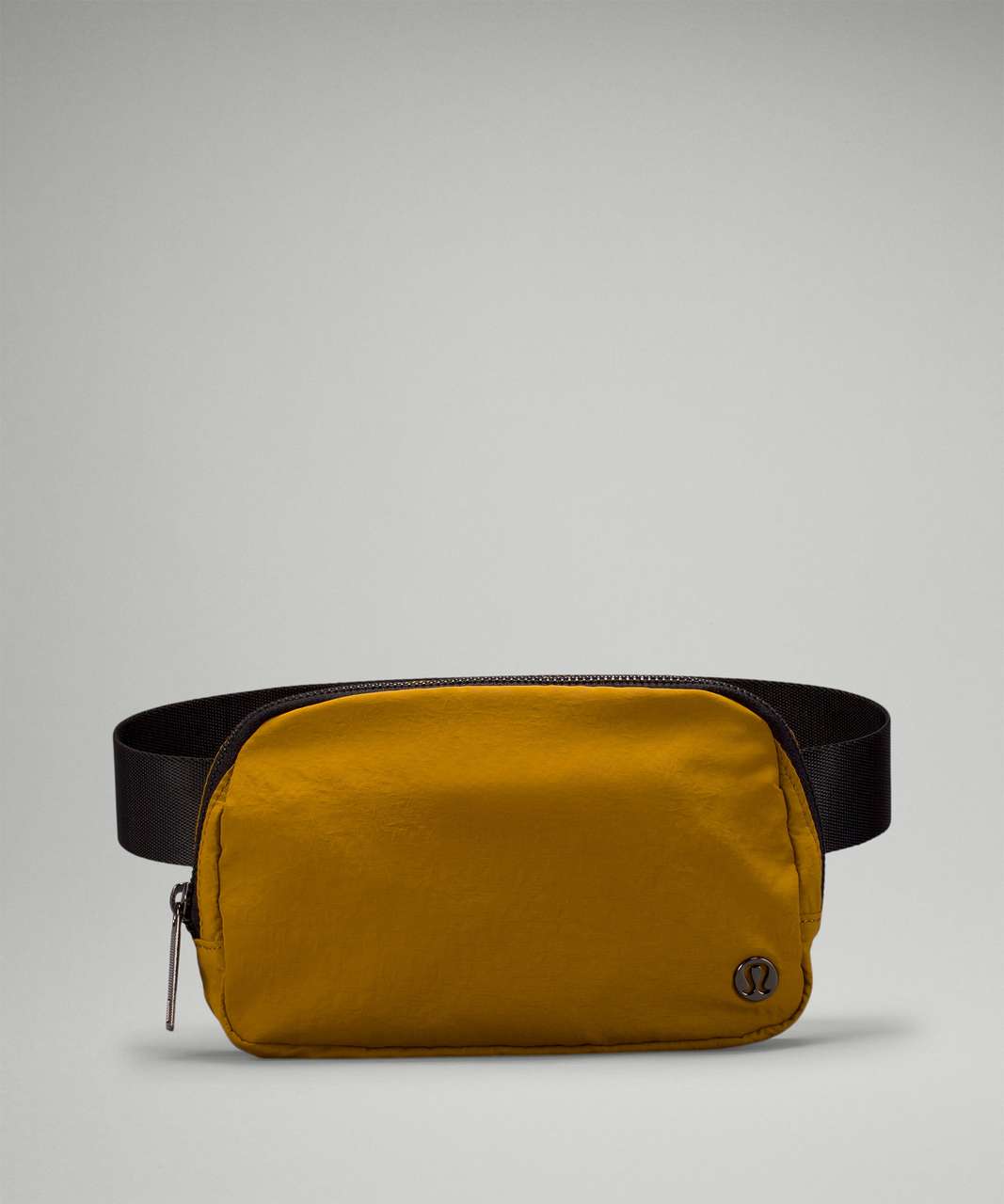 Lululemon Everywhere Belt Bag
Gold Spice