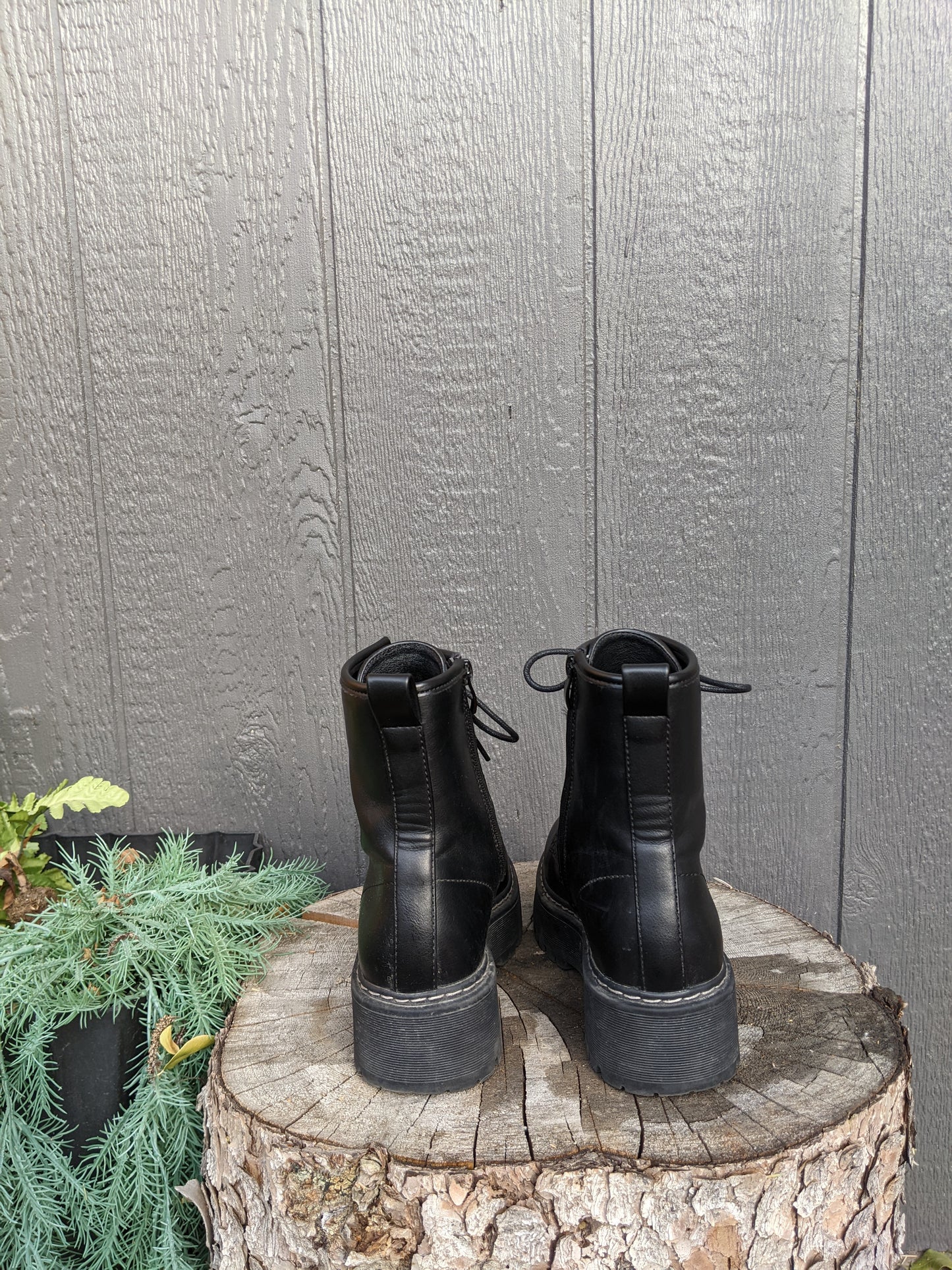 Steve Madden Bettyy boots sz 38
