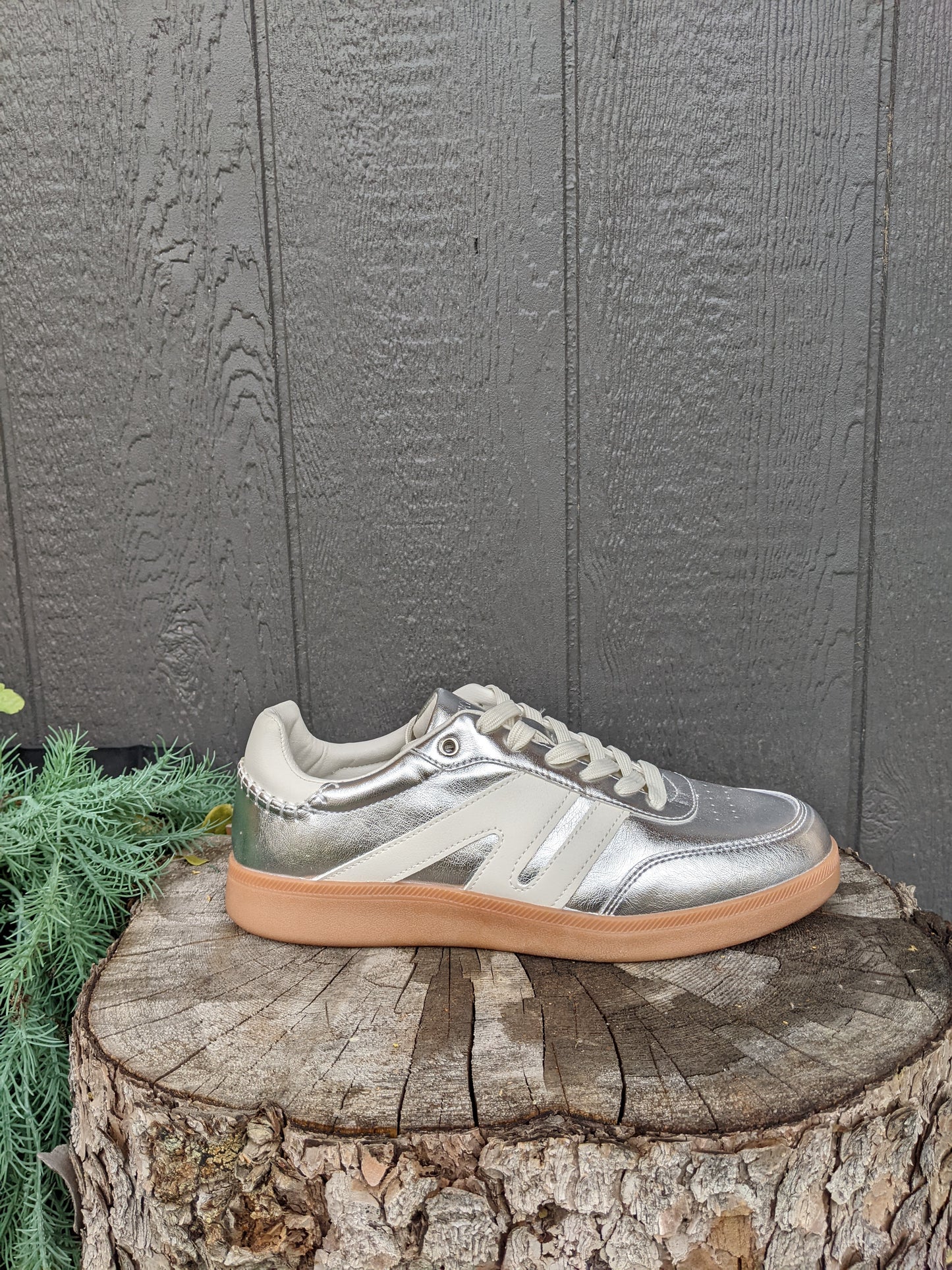 NWT! Lucky Step sneakers sz 11