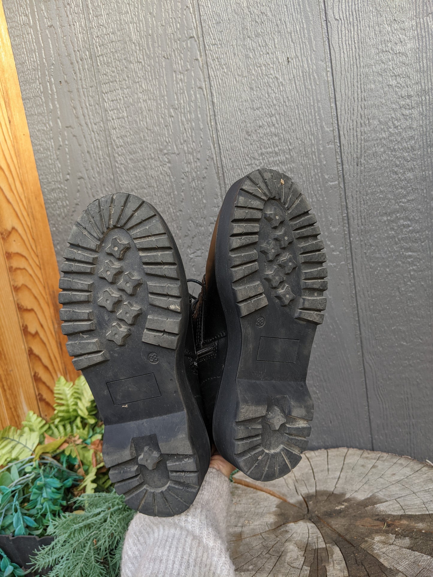 Steve Madden Bettyy boots sz 38