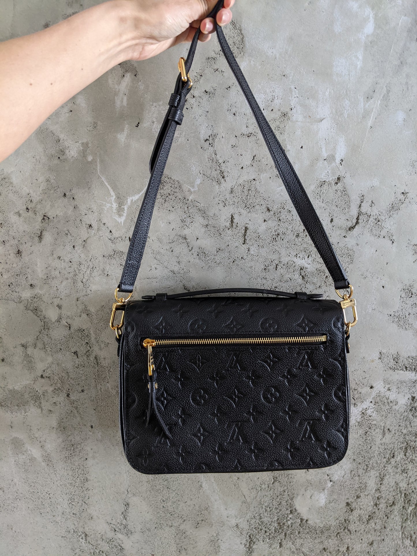 Brand new! Louis Vuitton Pochette Méti