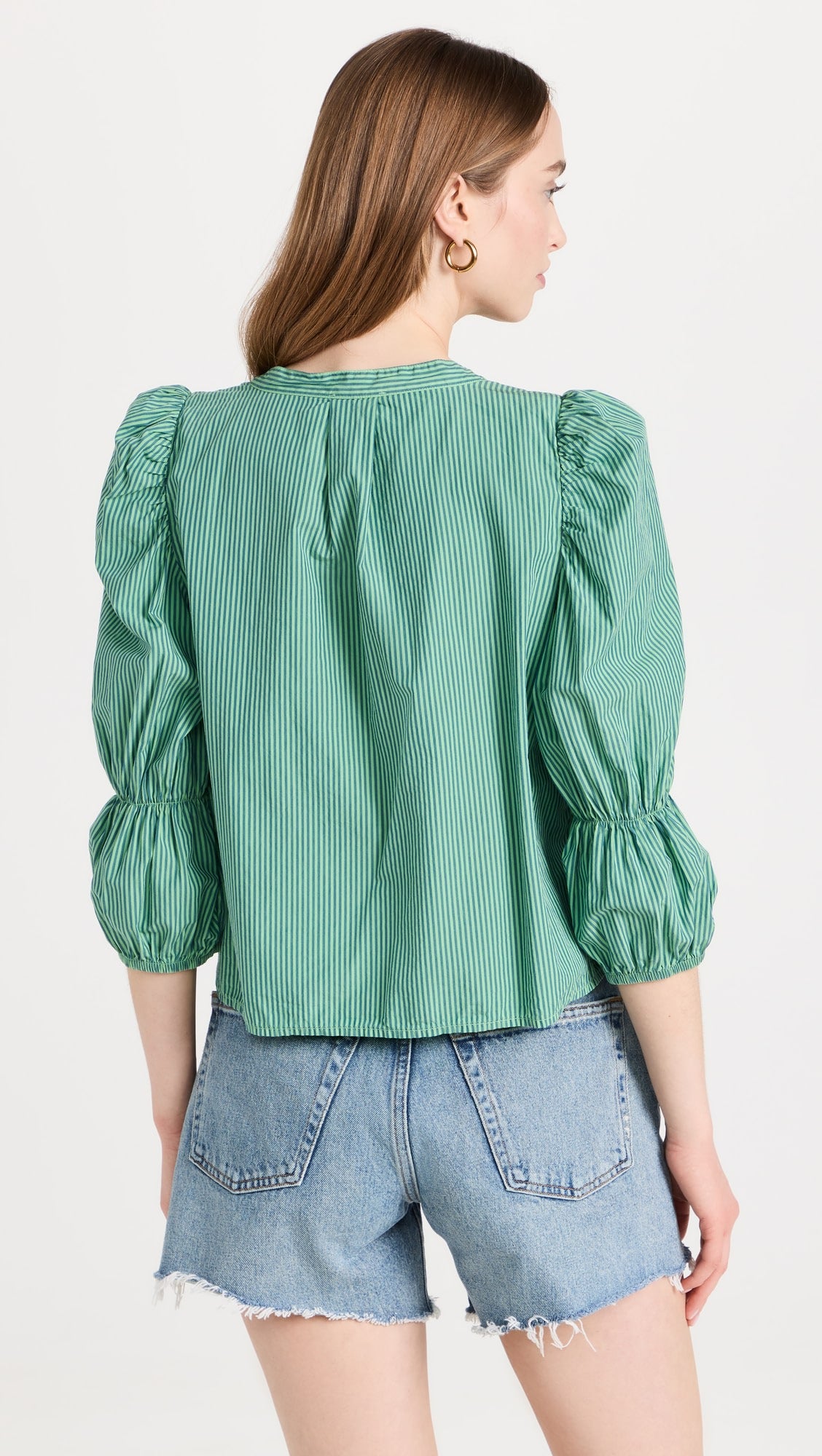 Nation LTD
"Geneva Romantic Crop Blouse" sz XS