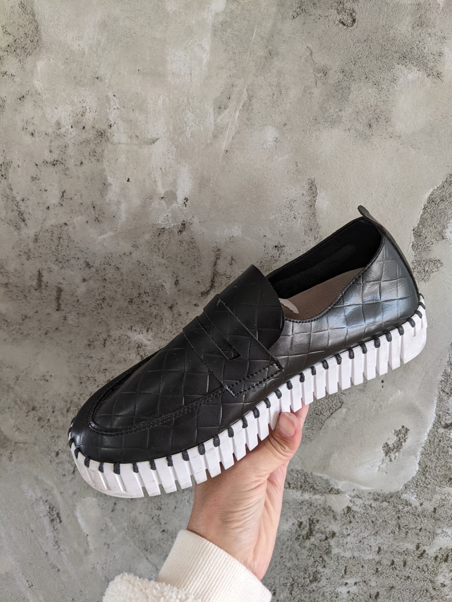 Ilse Jacobsen
Tulip Vegan Platform Loafer sz 39 (8)