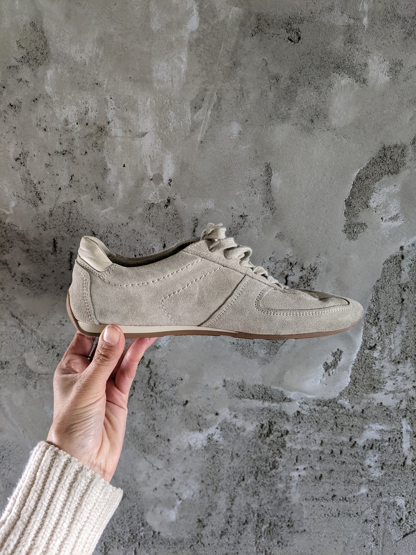 New! Massimo Dutti suede trainers sz 38