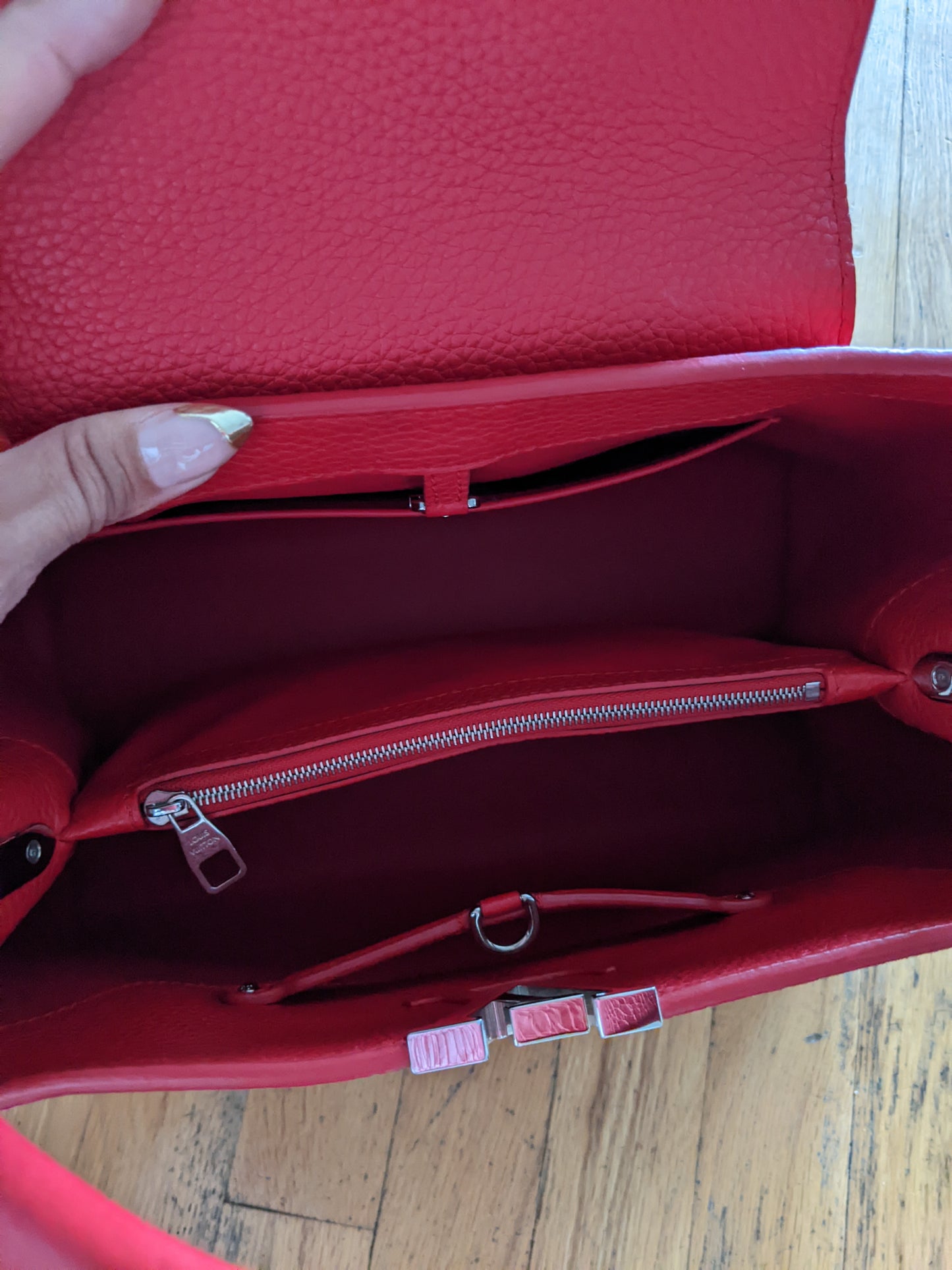 Louis Vuitton Capucines MM two way bag in Ruby Red.