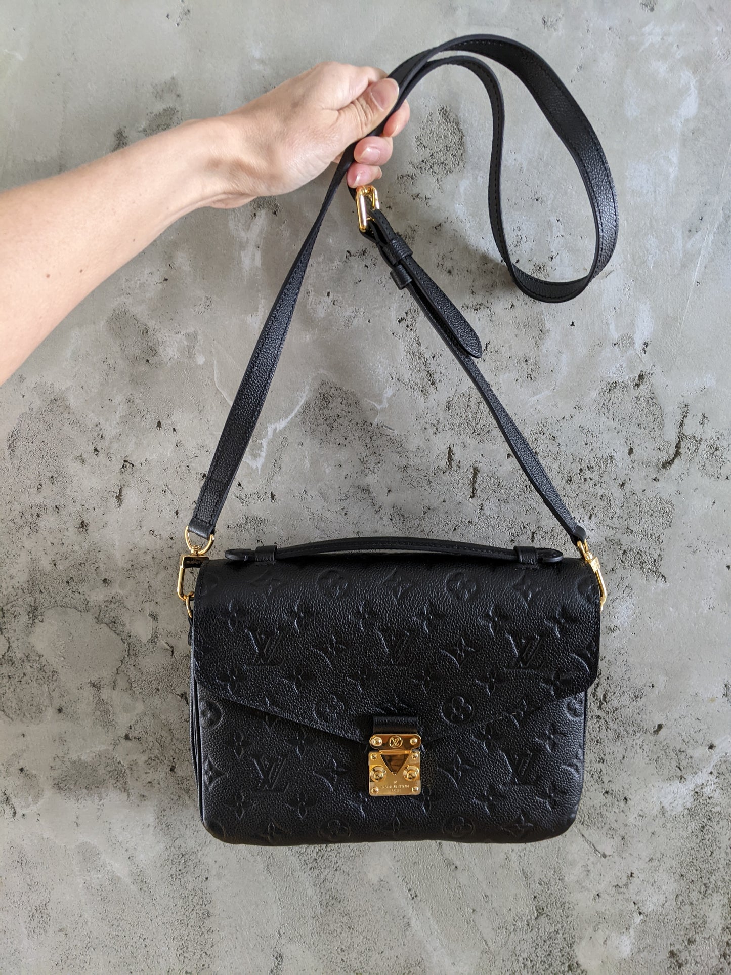Brand new! Louis Vuitton Pochette Méti