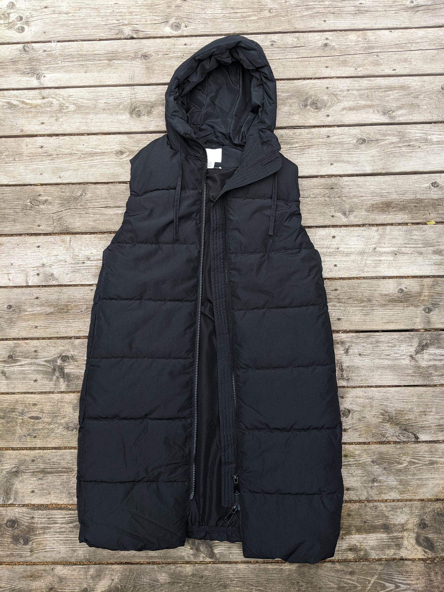 H&M hooded puffer vest sz S (fits S/M)
