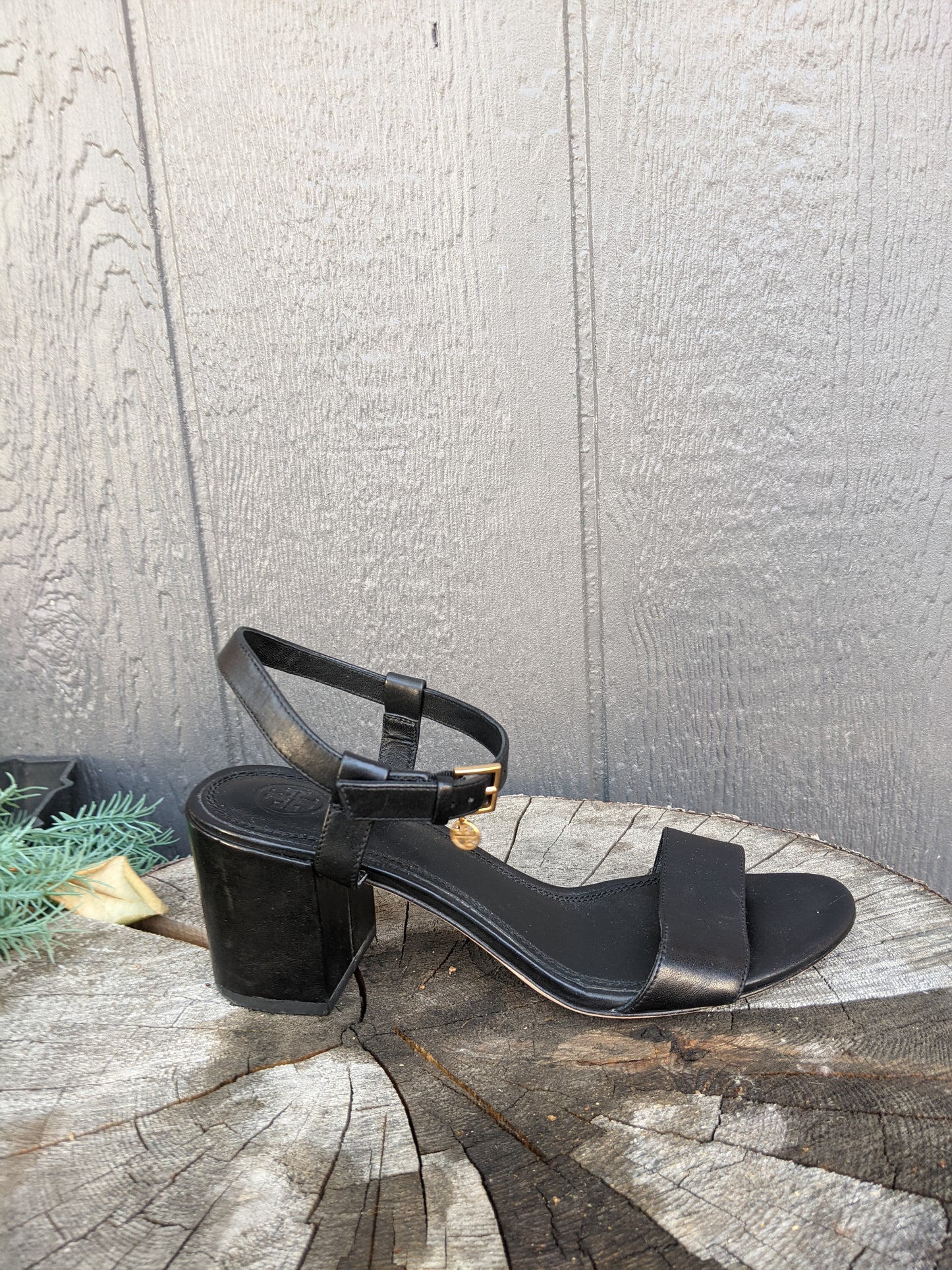 TORY BURCH Laurel Ankle Strap block heel sandals sz 7