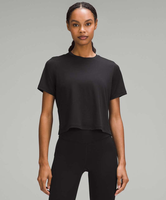 NWOT! Lululemon crop lightweight tee sz 6