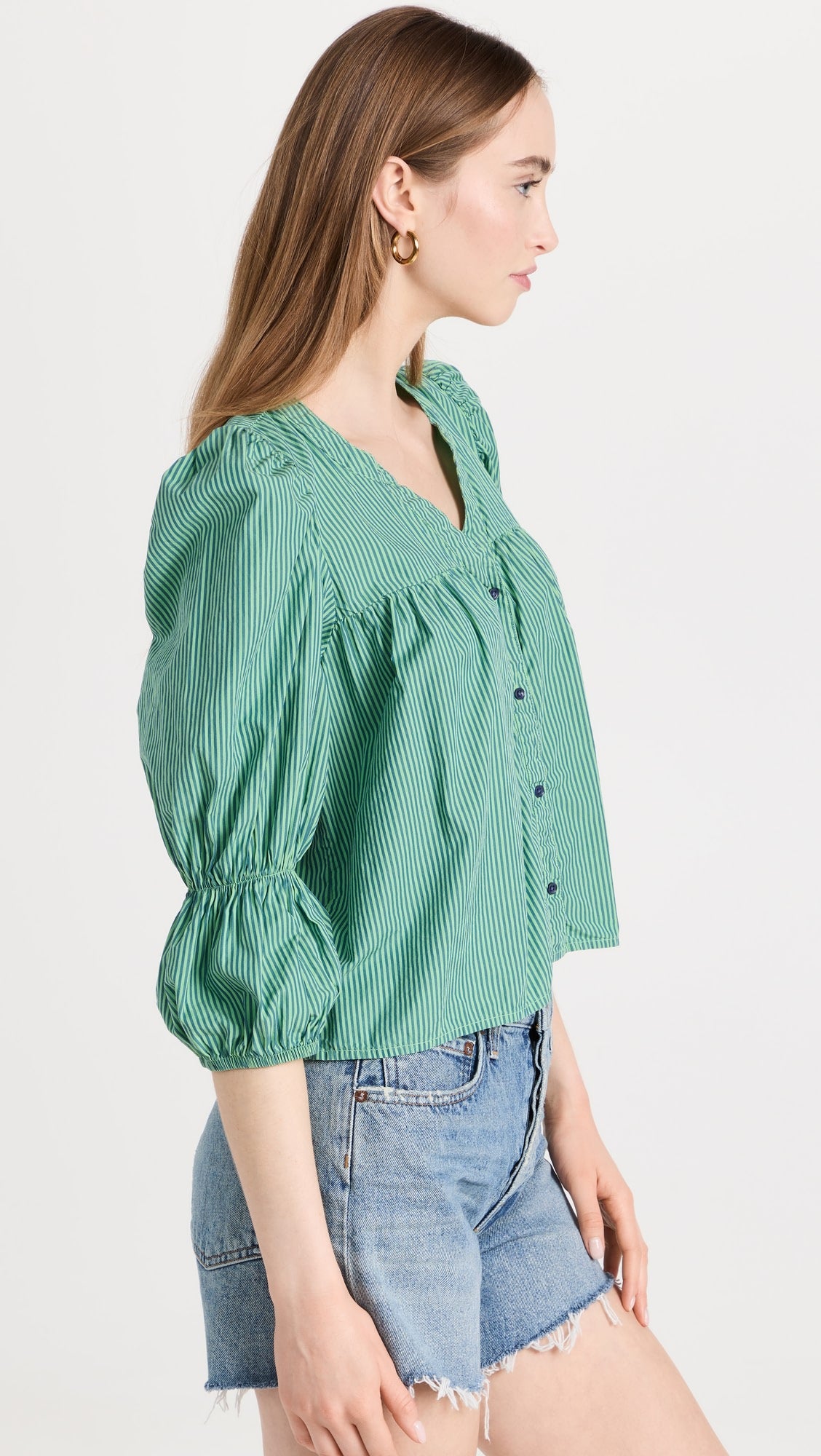 Nation LTD
"Geneva Romantic Crop Blouse" sz XS