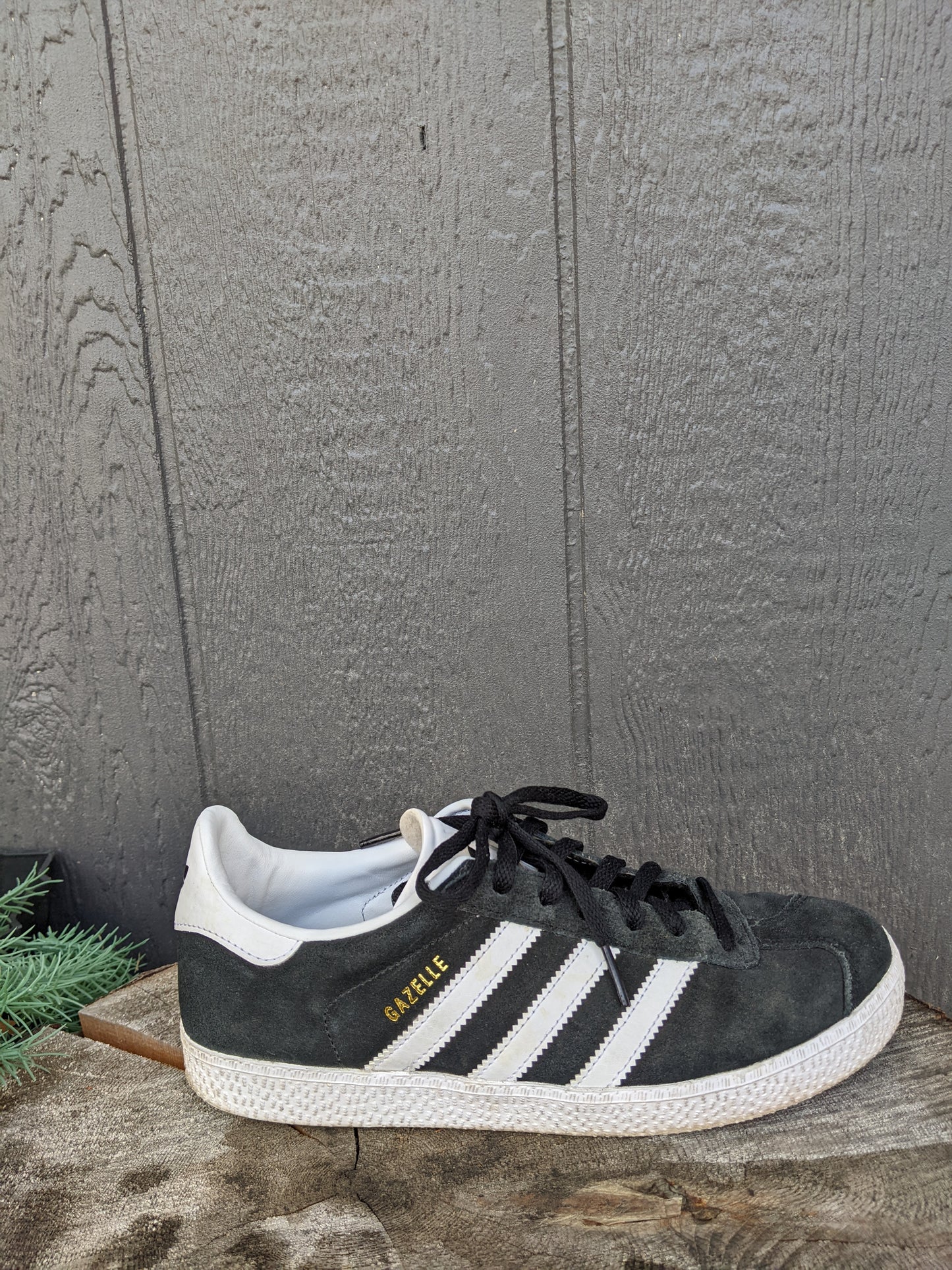 Adidas Gazelle Sneakers sz men's 6.5 (fit women's 8-8.5)