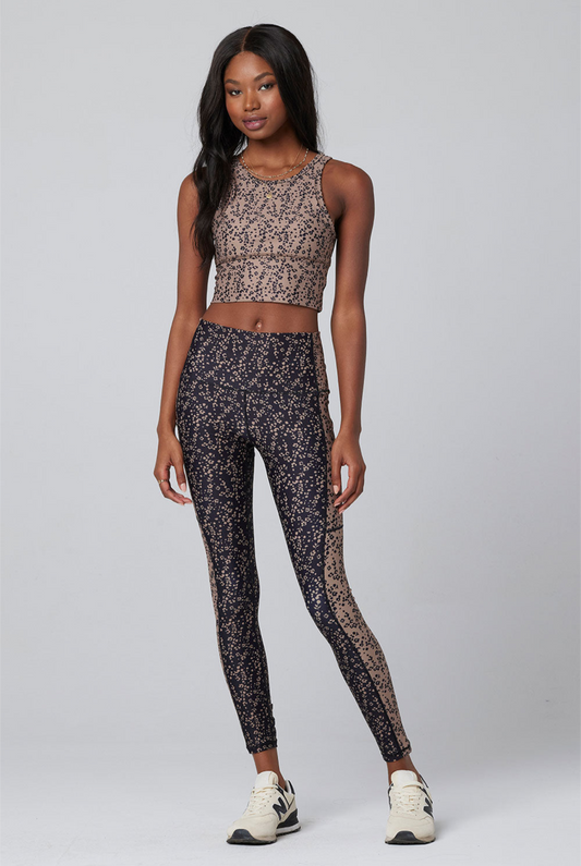 NWT! Saltwater Luxe Dynamic Leggings sz M.