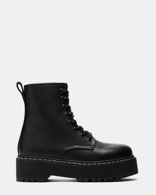 Steve Madden Bettyy boots sz 38