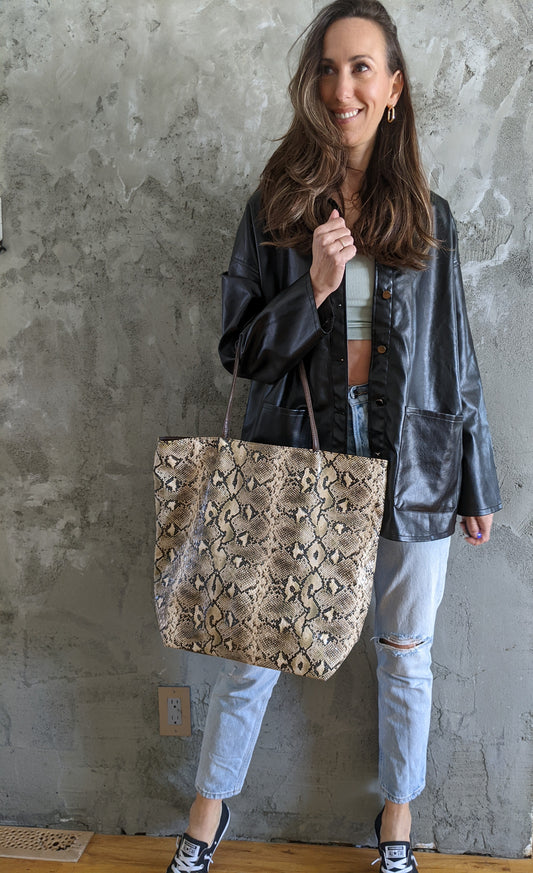 DSW tote purse